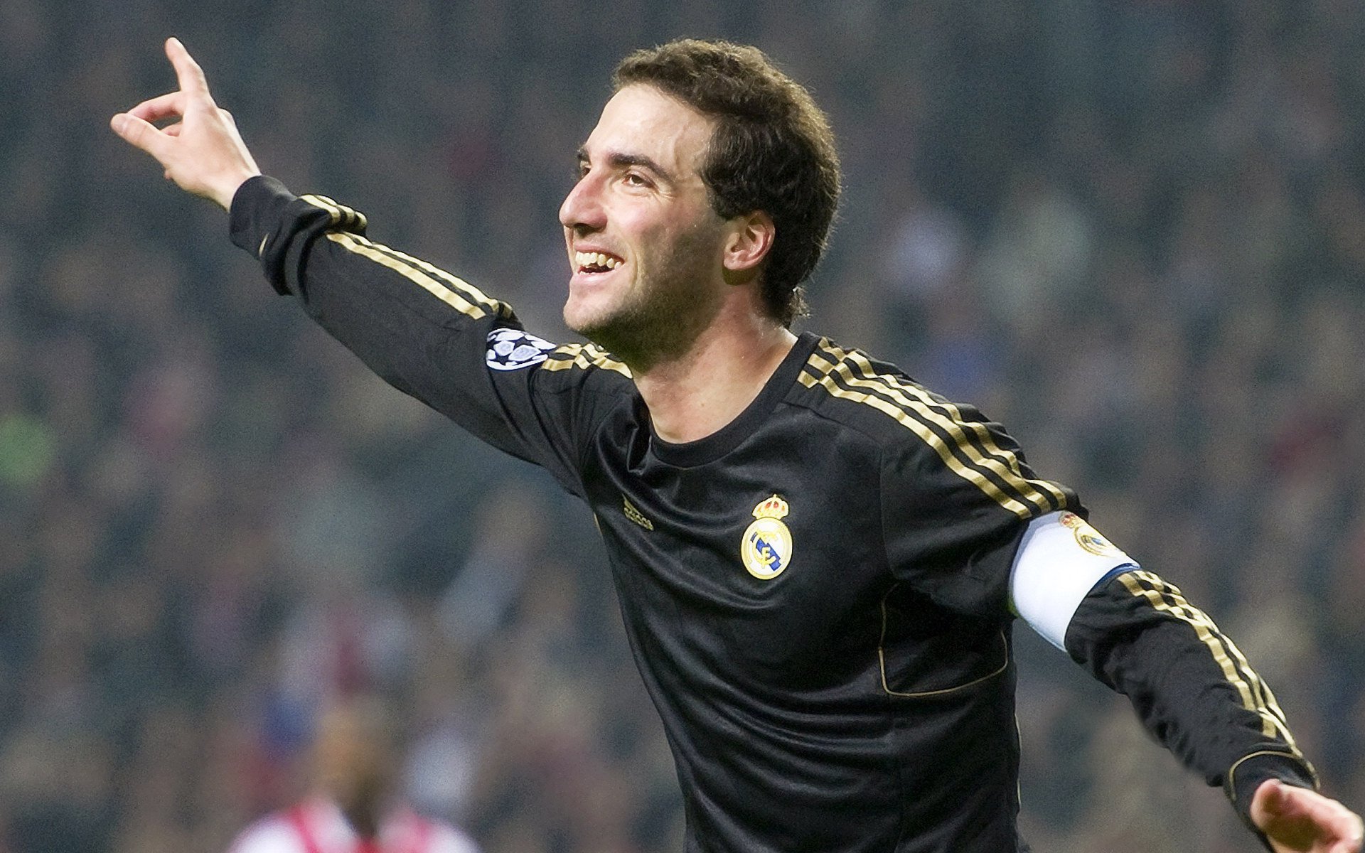 罗德里化身曼城利刃，撕裂曼联的无人可挡之谜